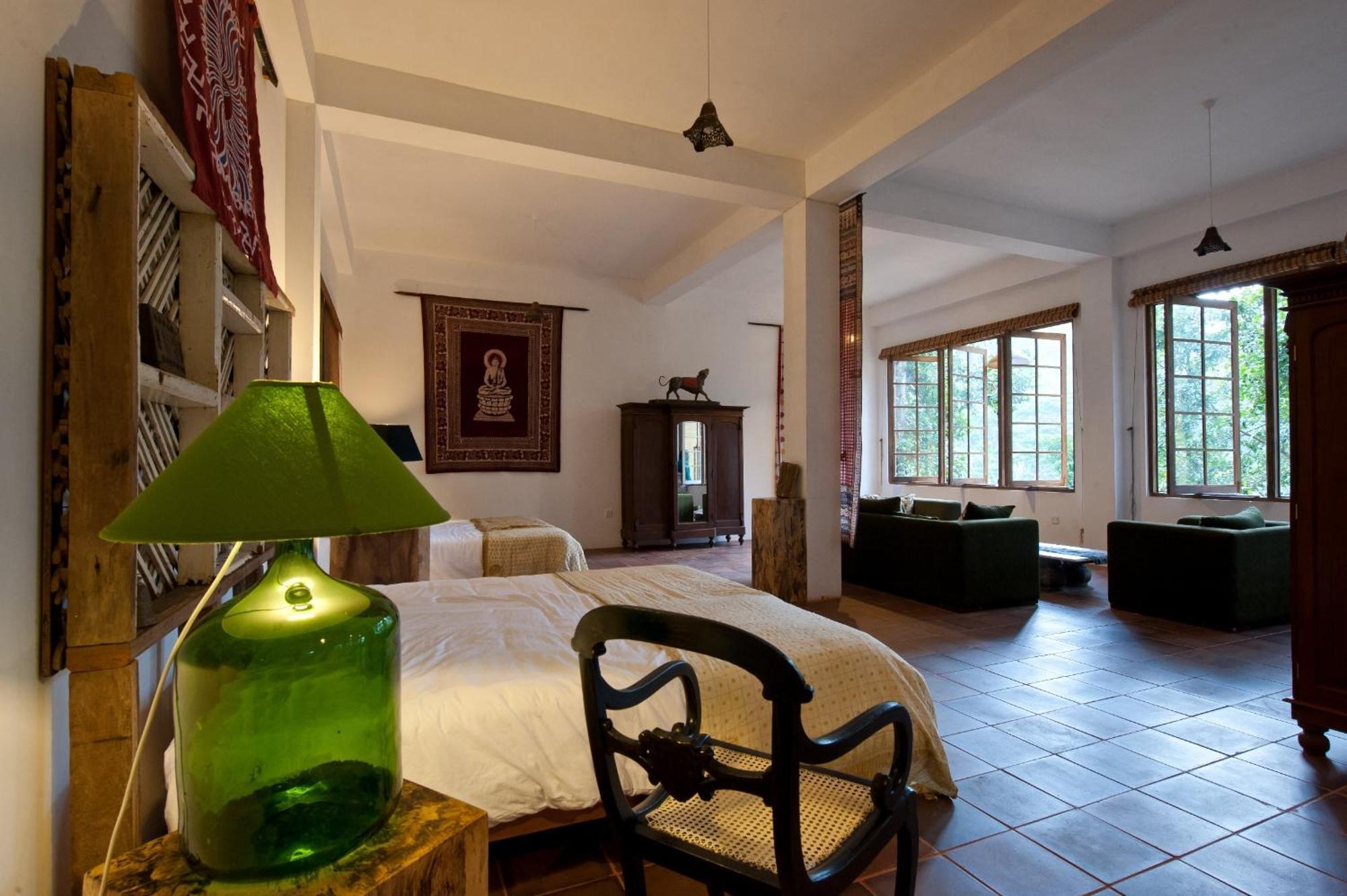 The Kandy Samadhicentre Narampanawa Bilik gambar